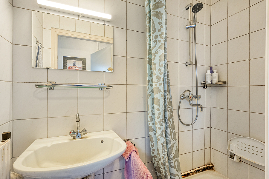 Twee-onder-één-kap te koop: Waarbekenplein 4, Hengelo