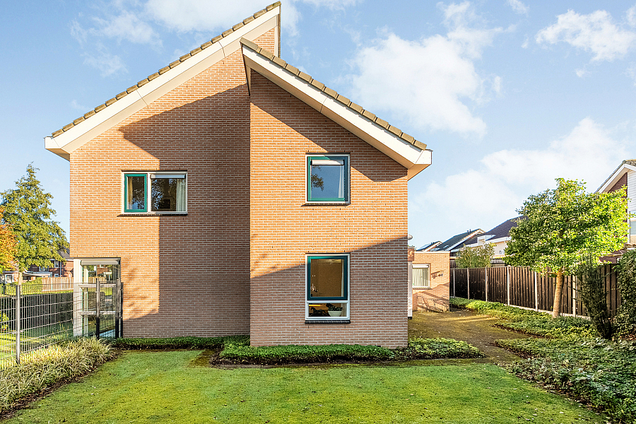 Vrijstaande woning te koop: Bronforelstraat 150, Hengelo